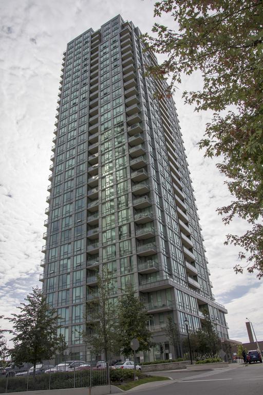 Maplewood Furnished Suites Mississauga Exterior photo