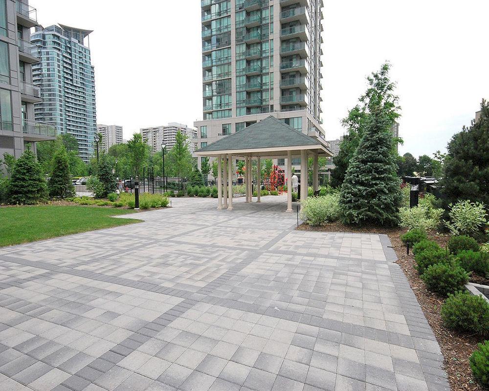 Maplewood Furnished Suites Mississauga Exterior photo